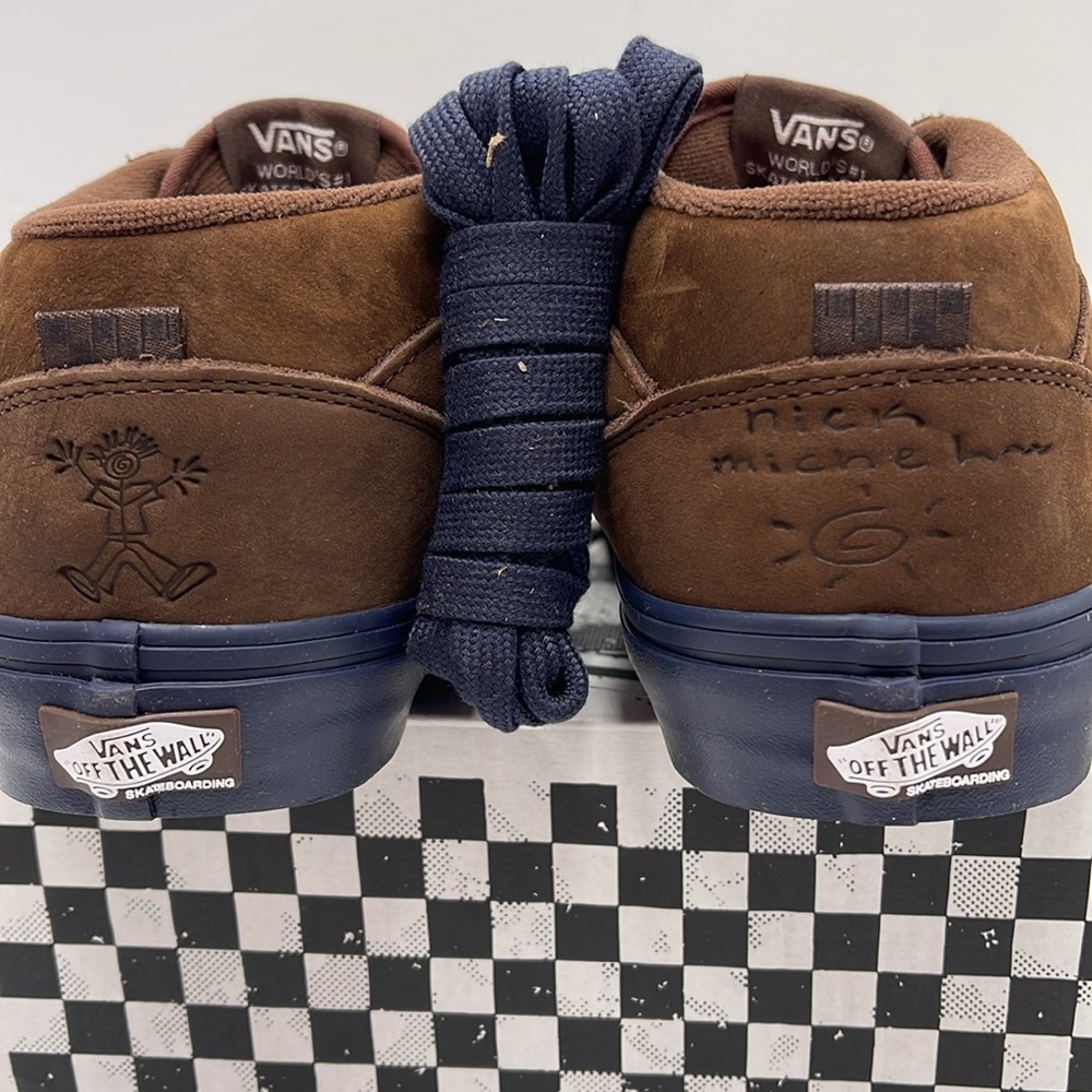 Vans Men’s Skate Half Cab
Nick Michel Brown/Navy
VN0A5KYABF1
Sneakers - Picture 13 of 16